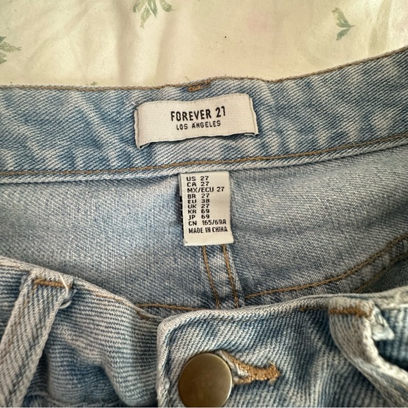 Forever 21 Denim Shorts - Picture 5 of 6